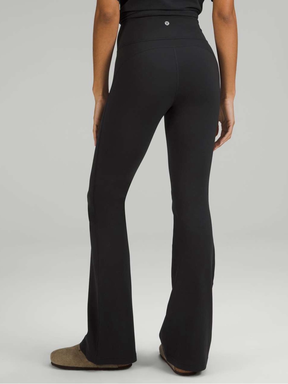 Lululemon Groove Super High-Rise Flare Pants in Nulu Black, Women’s size 8